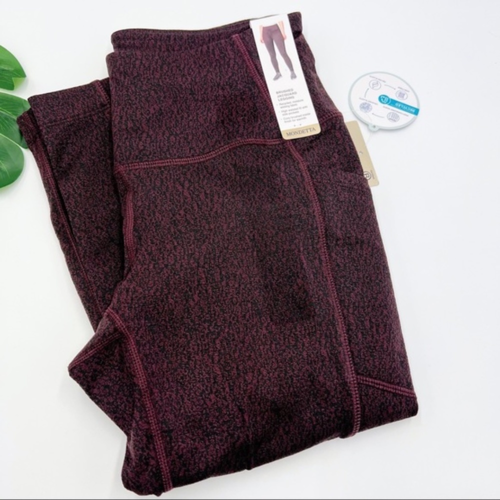 Mondetta High Waist Brushed Jacquard Legging in Purple Fudge with Pockets